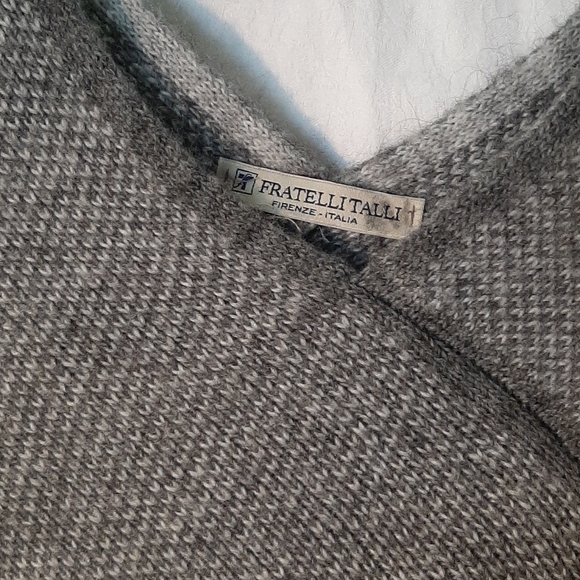 FRATELLI TALLI WOOL CAPE MADE IN ITALY - Picture 2 of 4